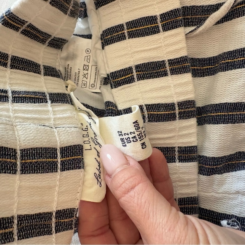 H&M Women’s Striped White & Blue Cotton Shorts - Picture 10 of 10